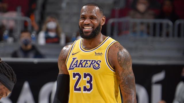 36岁詹姆斯MVP赔率高居前列 最大竞争对手是他？